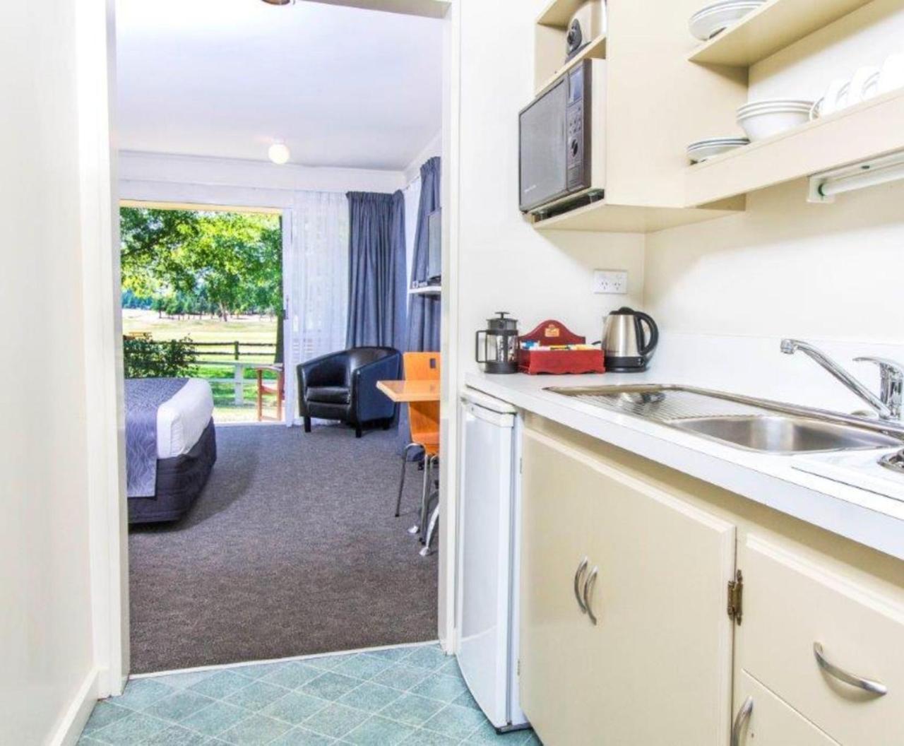 Dunstan Motel